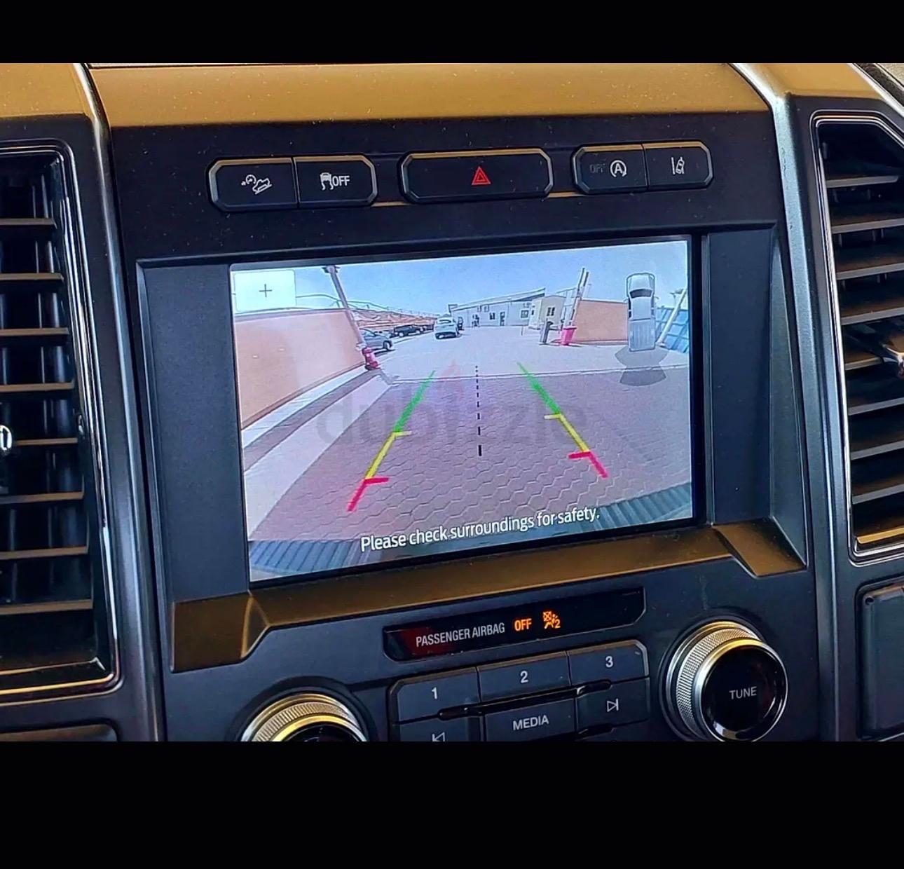 Schwarz Ford F 150 Lariat 2020